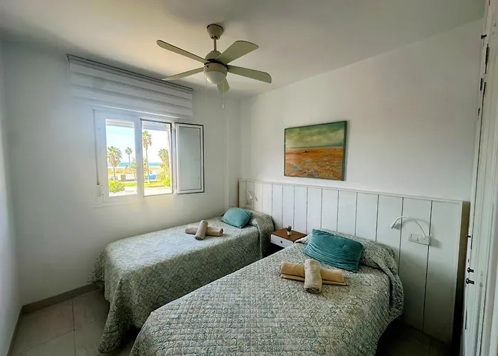 Con Vistas Al Mar كونيل ذي لا فرونتيرا